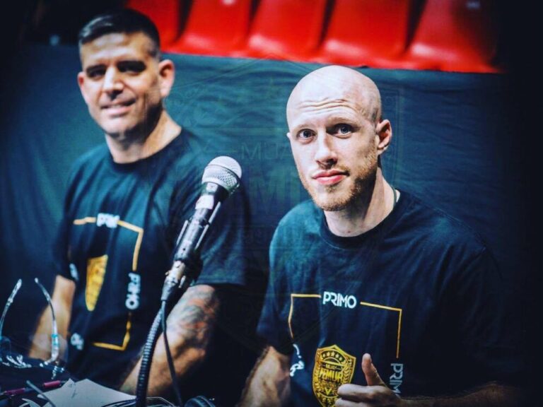 Ali McOnie and John Wolcott commentating the Muay Thai fights